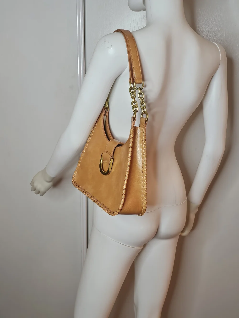 NWOT Antik Kraft Tan Leather Shoulder Bag with Gold Accent